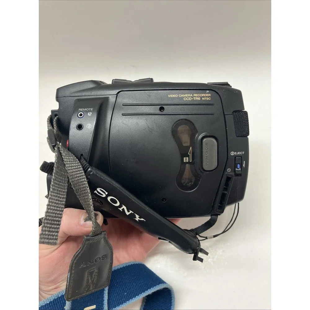 Sony Handycam CCD-TR6 Video8 Analog Camcorder Untested No Battery